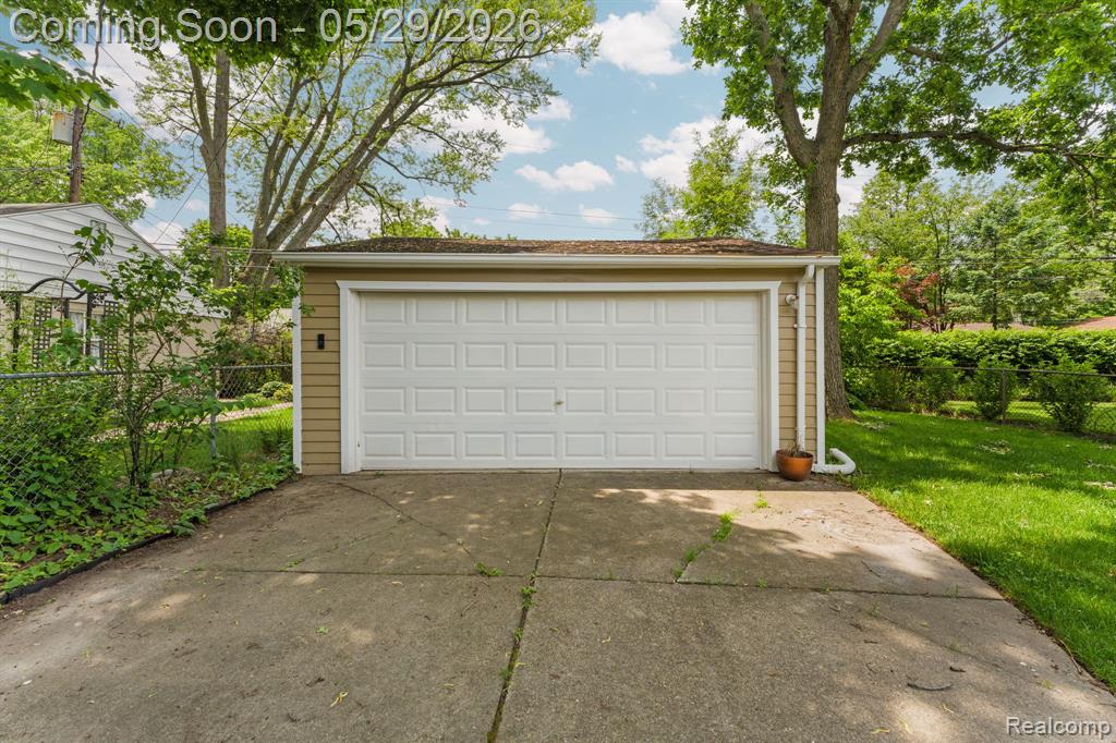 9833 Ingram Street, Livonia, MI 48150 — Photo 30