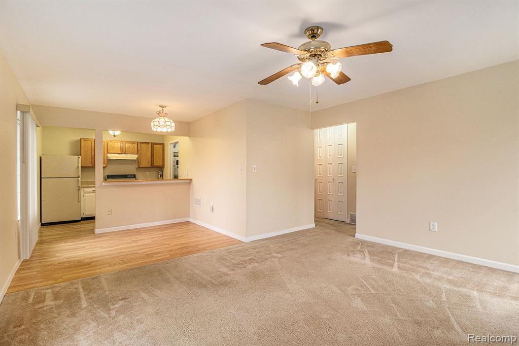38147 SHERWOOD Street, Westland, MI — Photo 6
