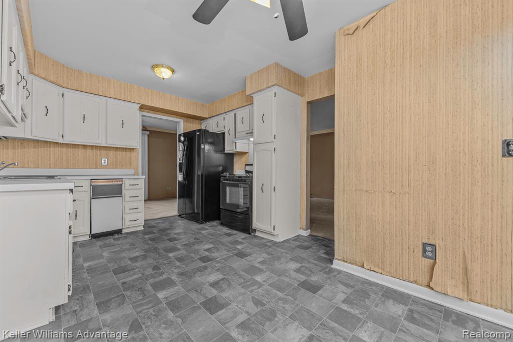 26692 Summerdale Drive, Southfield, MI 48033 — Photo 13