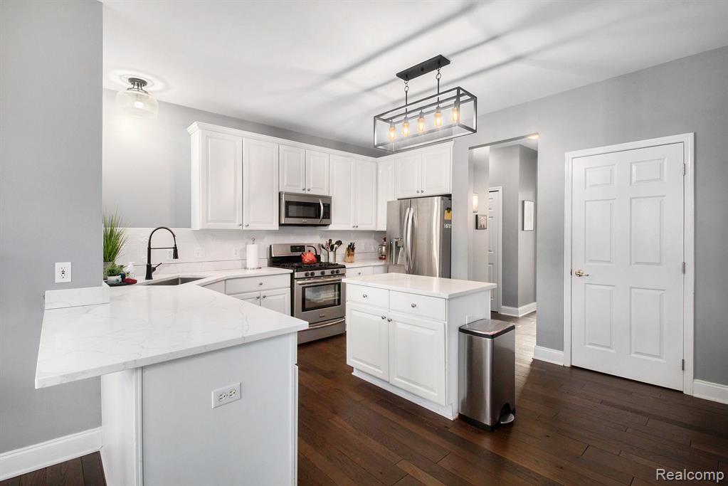 6829 Woodcrest Ridge, Clarkston, MI — Photo 13