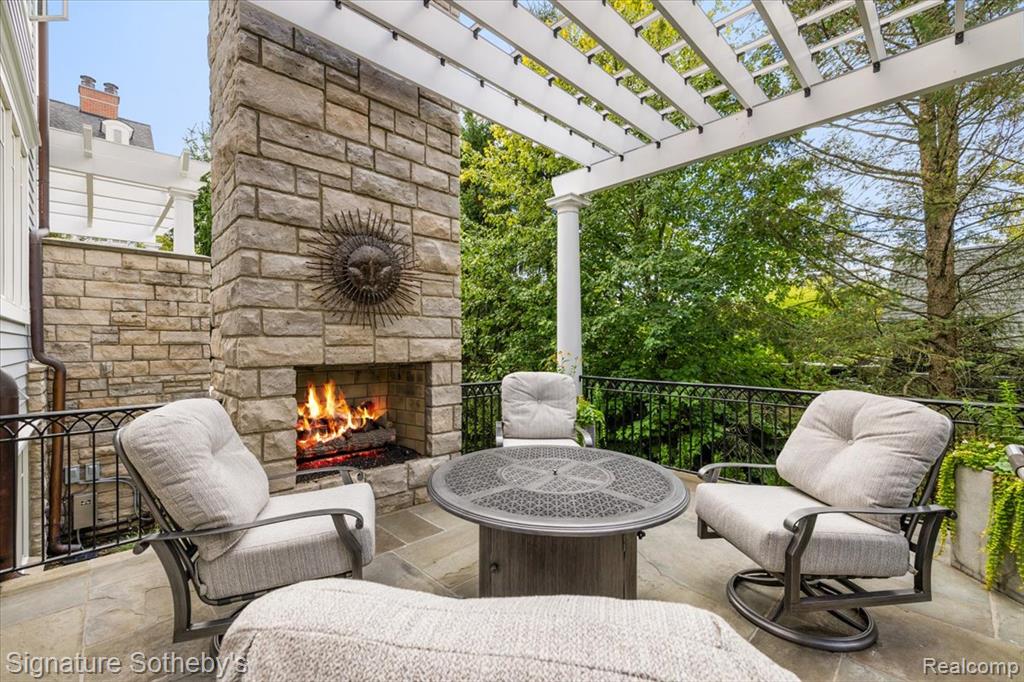 200 Woodland Villa Court, Birmingham, MI 48009 — Photo 73
