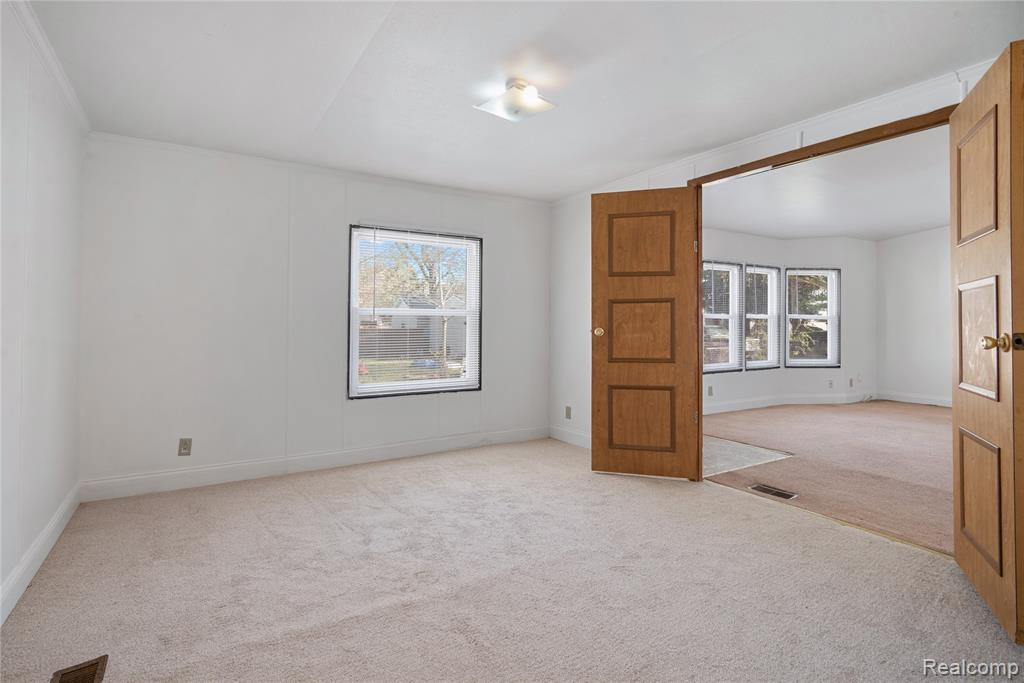 825 Smith Street, Monroe, MI 48161 — Photo 11