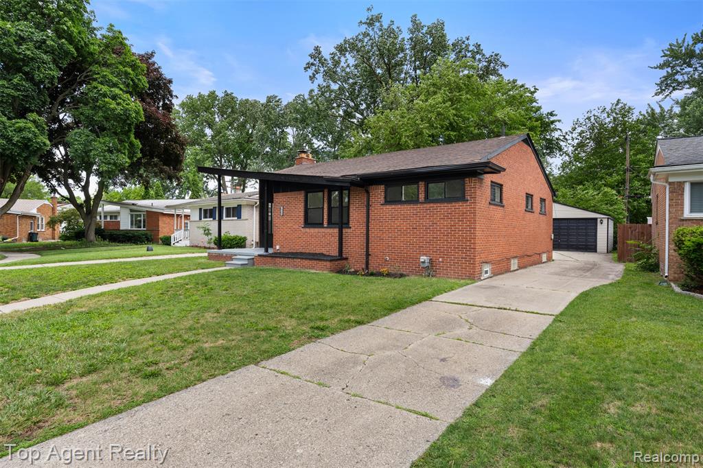 24300 Seneca Street, Oak Park, MI 48237 — Photo 4