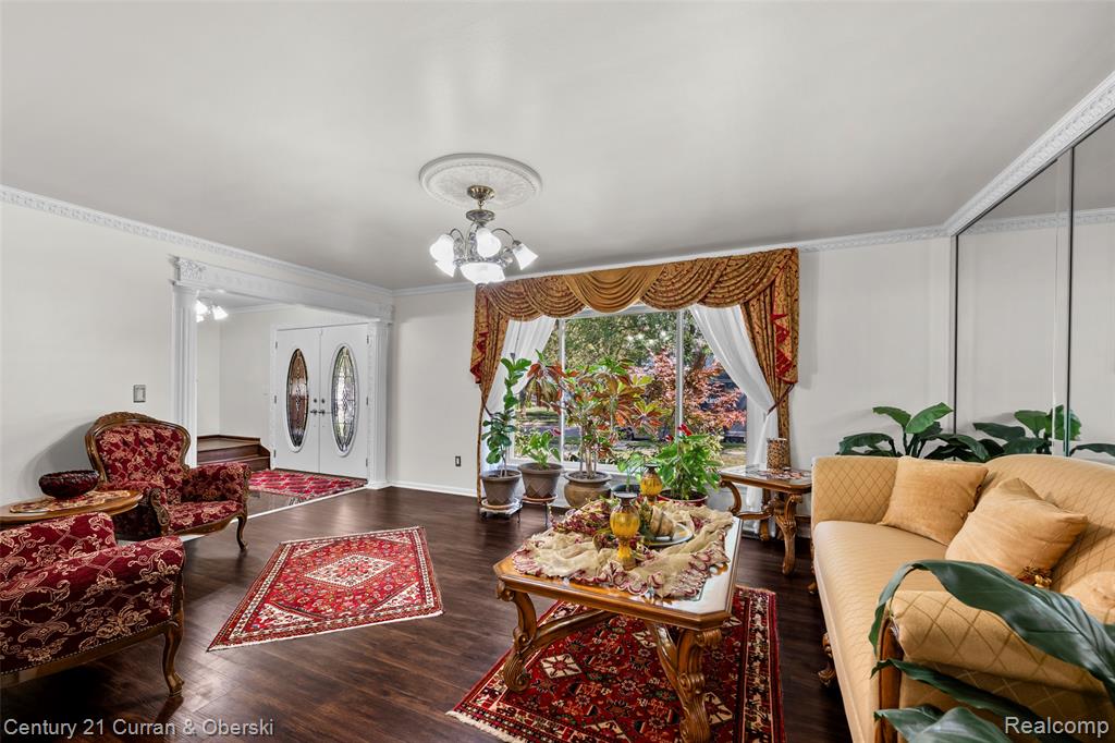 741 Berwyn Street, Dearborn Heights, MI 48127 — Photo 11