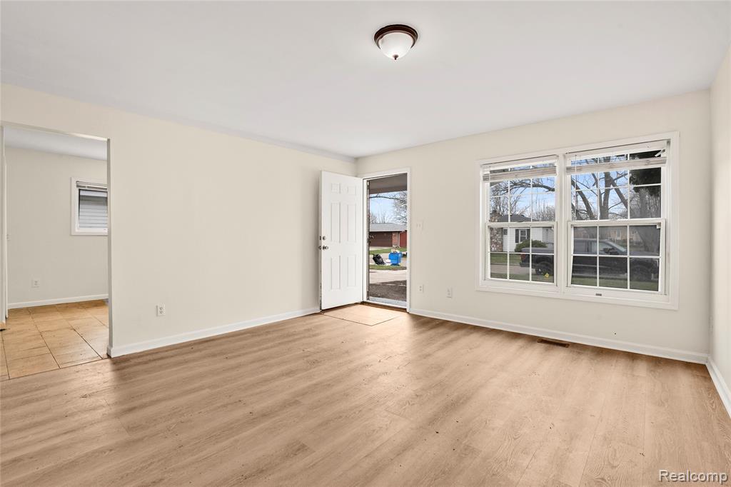 29982 Hazelwood Street, Inkster, MI 48141 — Photo 3