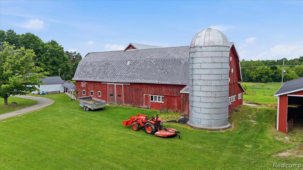 5726 Barnes Road, Millington, MI 48746 — Photo 14