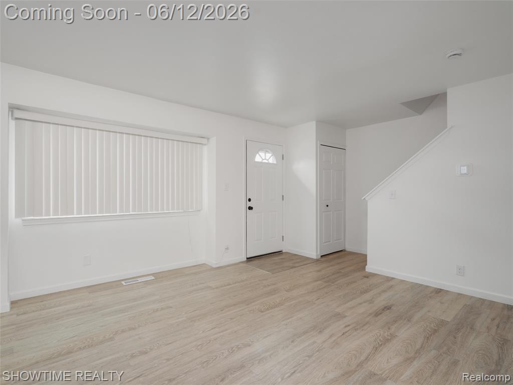 20120 Brian Court, Clinton Twp, MI 48035 — Photo 4