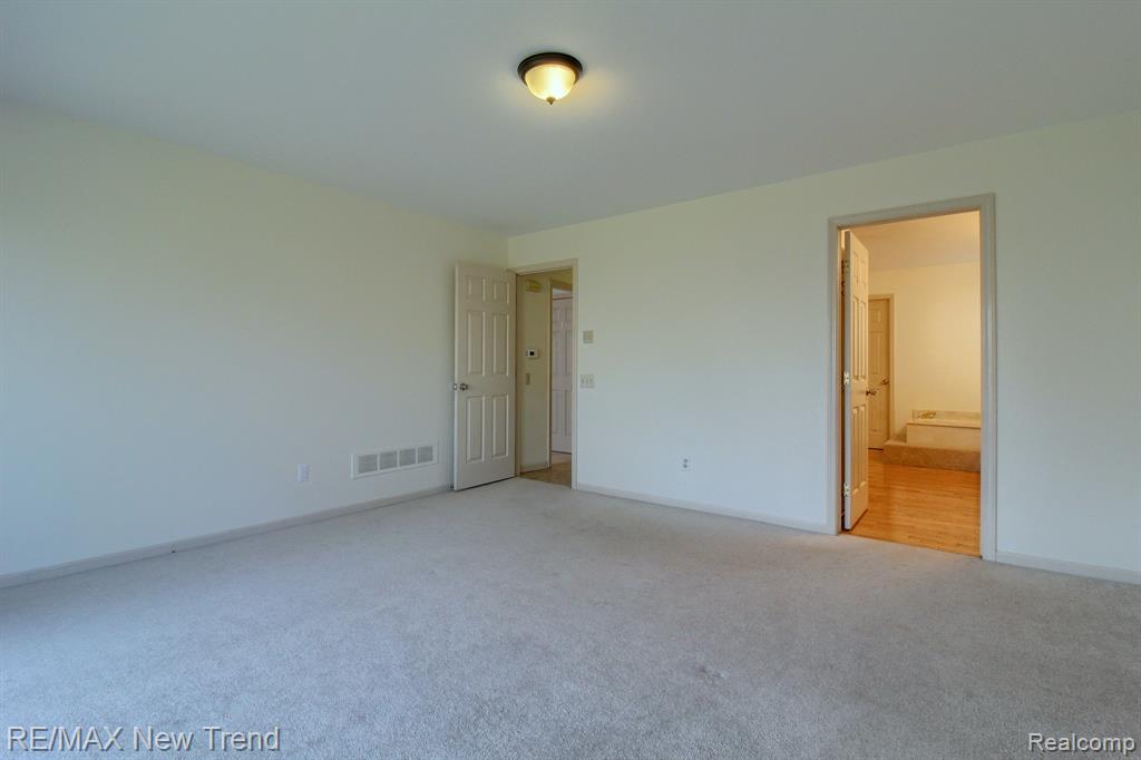 45331 COURTVIEW Trail, Novi, MI — Photo 16