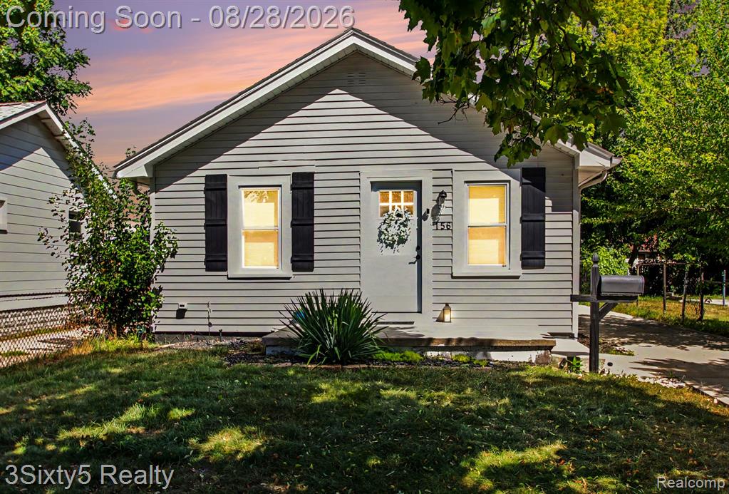 156 W Brickley Avenue, Hazel Park, MI 48030