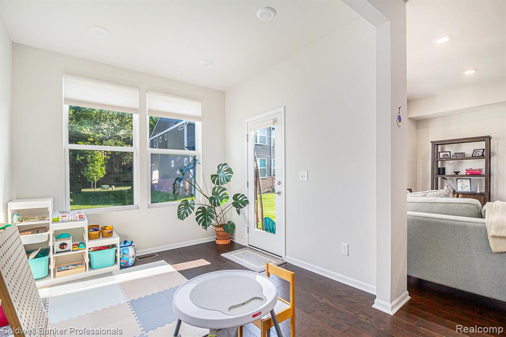 2850 Fairgrove Crescent Drive, Ann Arbor, MI 48108 — Photo 11