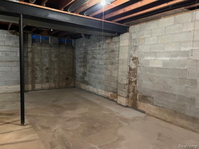 905 S Franklin Avenue, Flint, MI 48503 — Photo 26