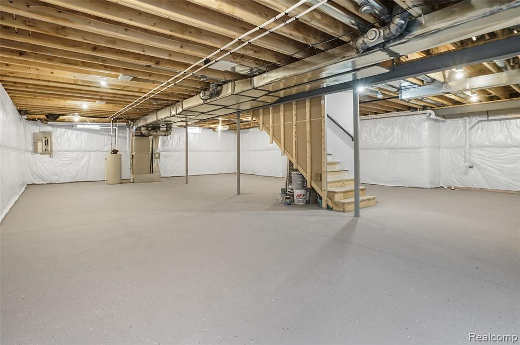 31130 Lahser, Beverly Hills, MI 48025 — Photo 39