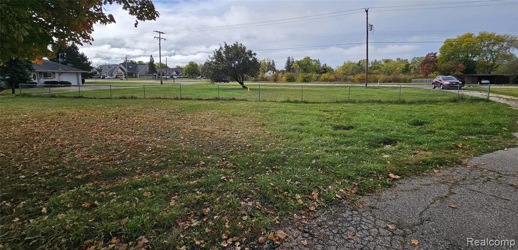 4022 Beecher Road, Flint, MI 48532 — Photo 6