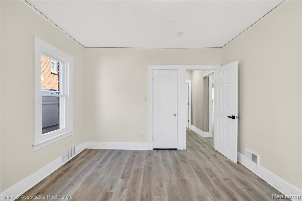 5019 Maple Street, Dearborn, MI 48126 — Photo 17