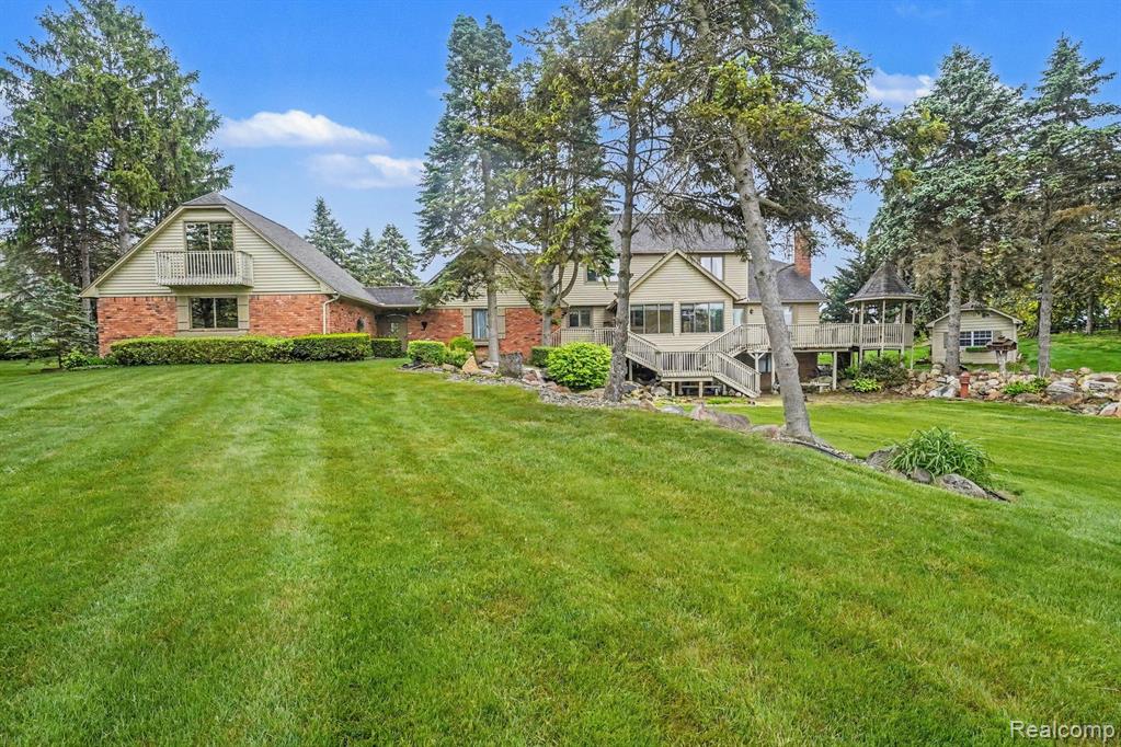 10391 Hills Lane Drive, Goodrich Vlg, MI — Photo 8