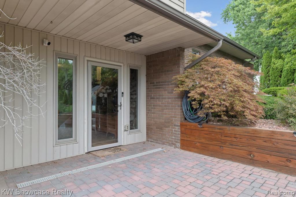 42494 E Huron River Drive, Belleville, MI 48111 — Photo 5