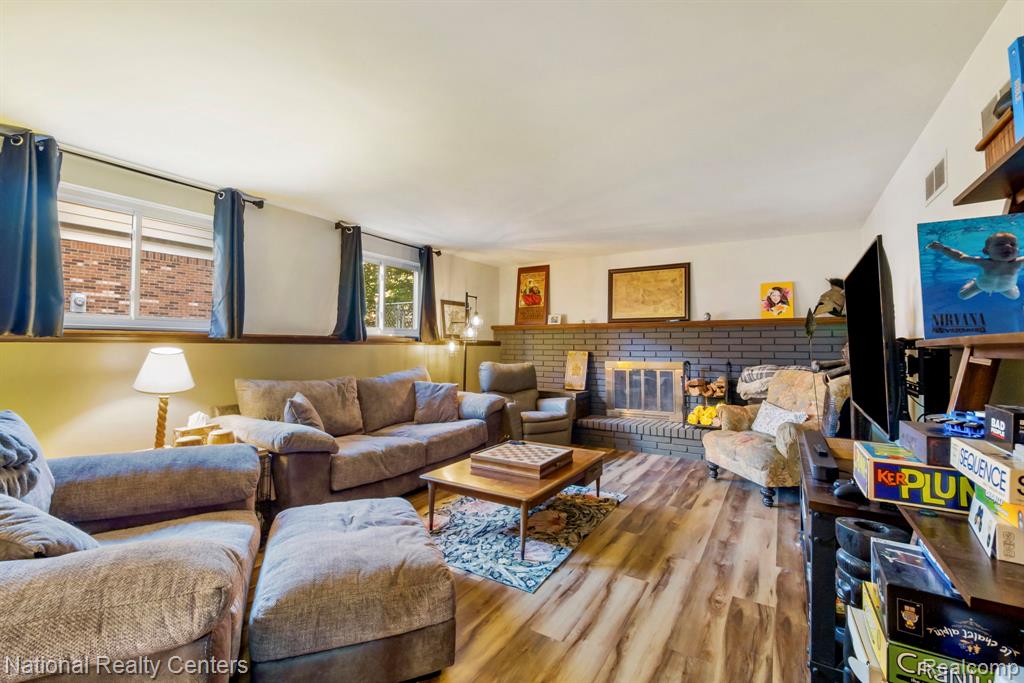 5785 Patterson Drive, Troy, MI 48085 — Photo 21