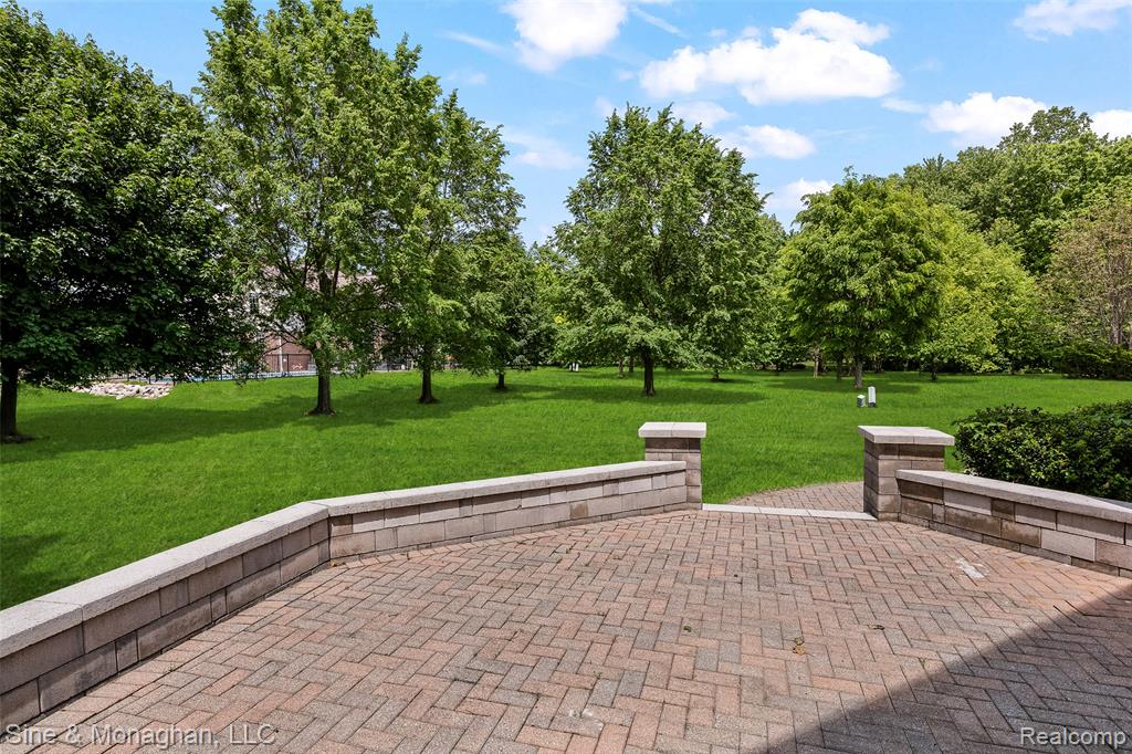 48322 Antique Road, Canton, MI 48187 — Photo 37