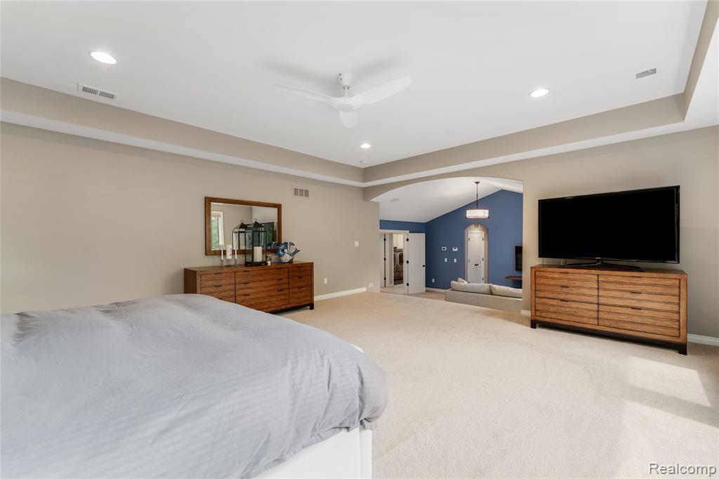2761 Plum Creek Drive, Oakland, MI — Photo 26
