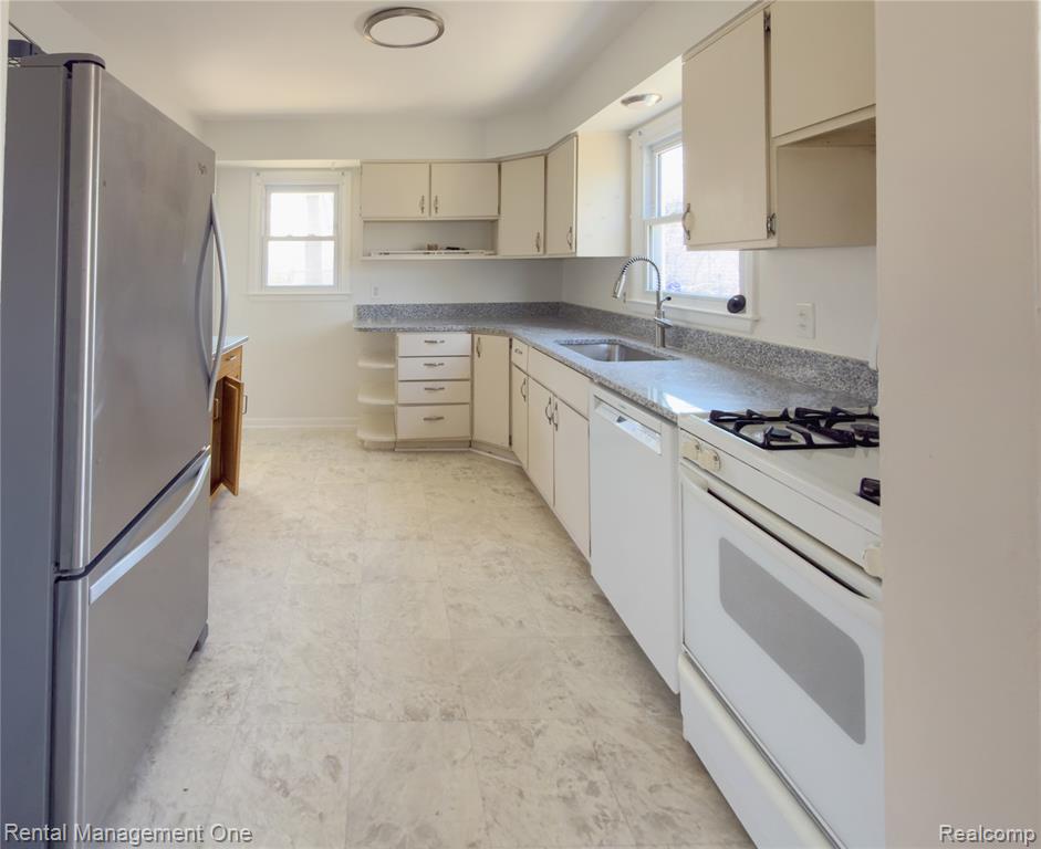 2419 Walter Drive - Photo 4