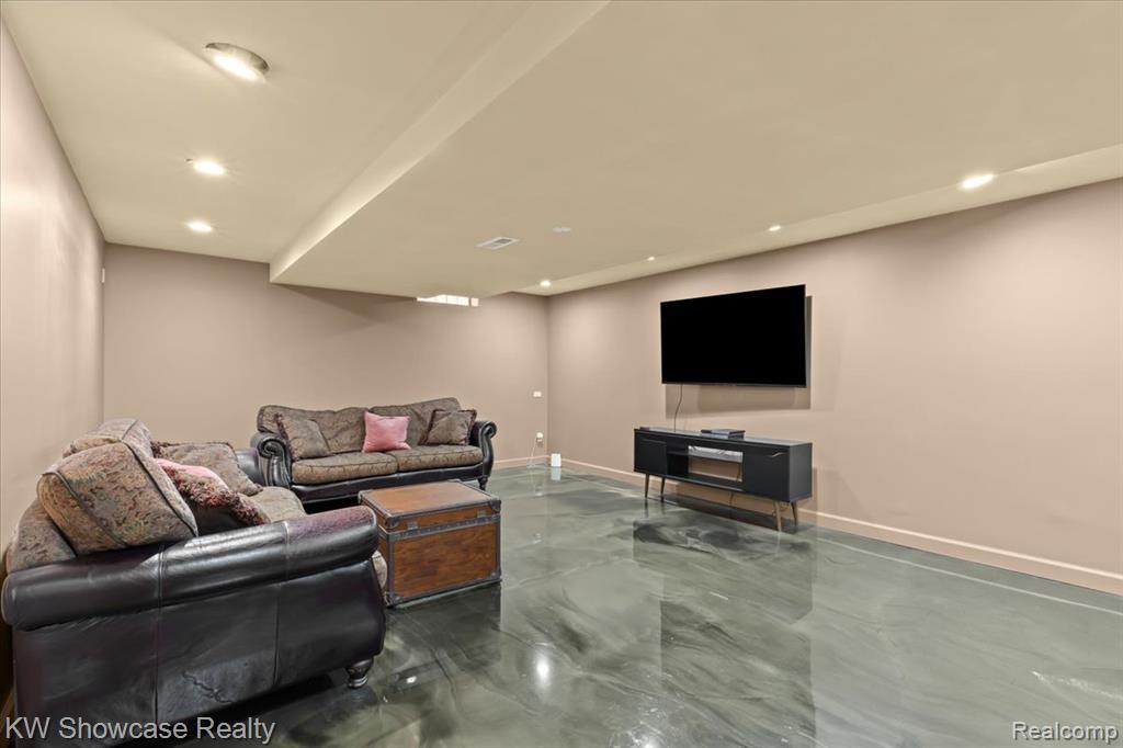 52890 Seven Oaks Drive, Shelby Twp, MI 48316 — Photo 36