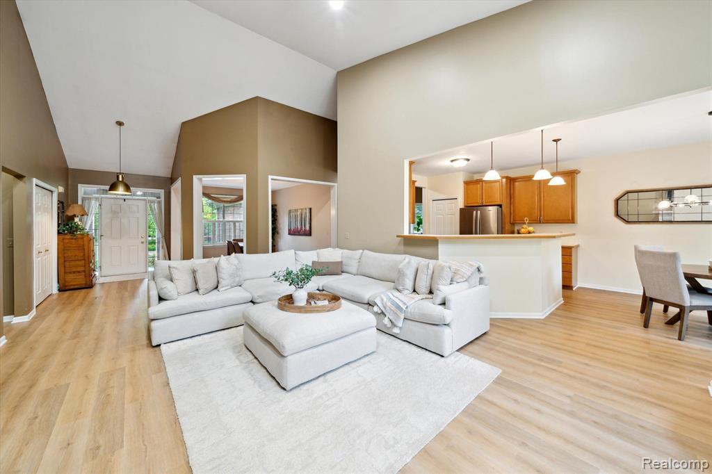 42259 WHITE HART Boulevard, Canton, MI 48188 — Photo 12
