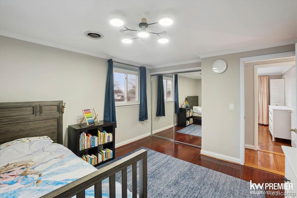 5584 Pembury Lane, West Bloomfield, MI — Photo 17