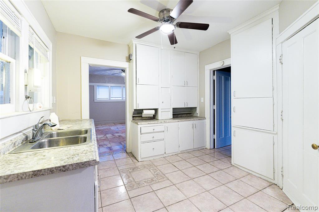 39 Colorado Street, Highland Park, MI 48203 — Photo 5