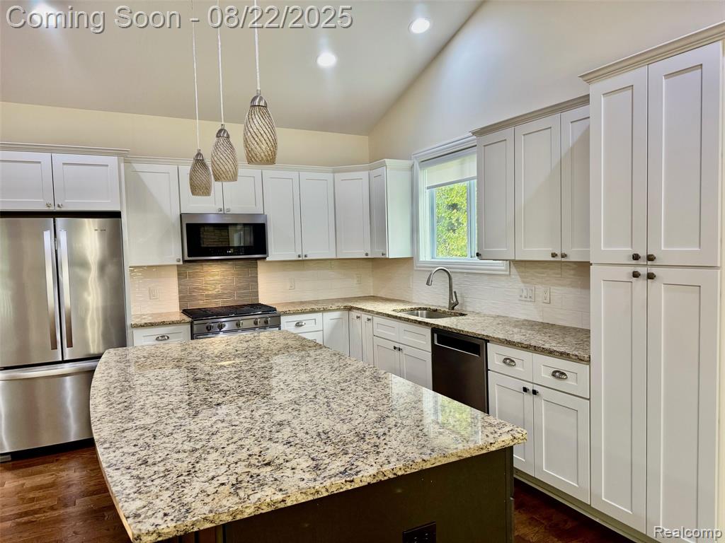 76 Fox Hollow Drive N, Metamora, MI 48455 — Photo 14