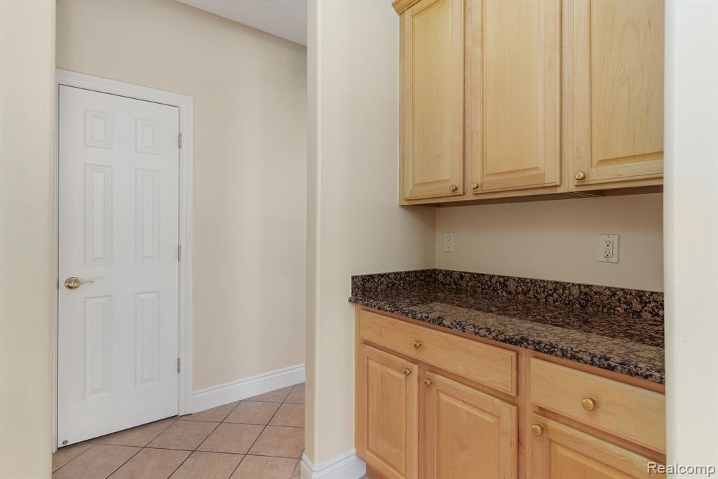 122 Sand Bar Lane, Detroit, MI 48214 — Photo 27