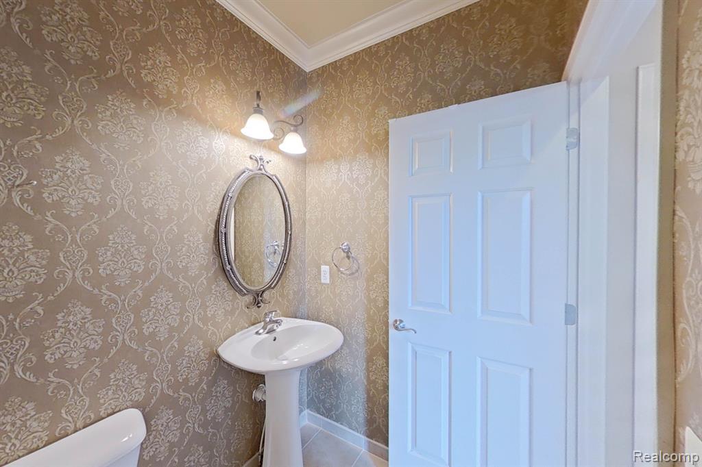 50610 HAWTHORNE Court, Northville, MI 48168 — Photo 21