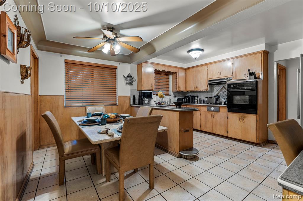 19945 Woodside Street, Harper Woods, MI 48225 — Photo 12