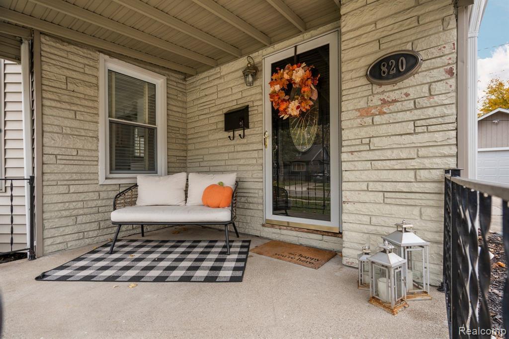 820 CHEROKEE Avenue, Royal Oak, MI 48067 — Photo 3