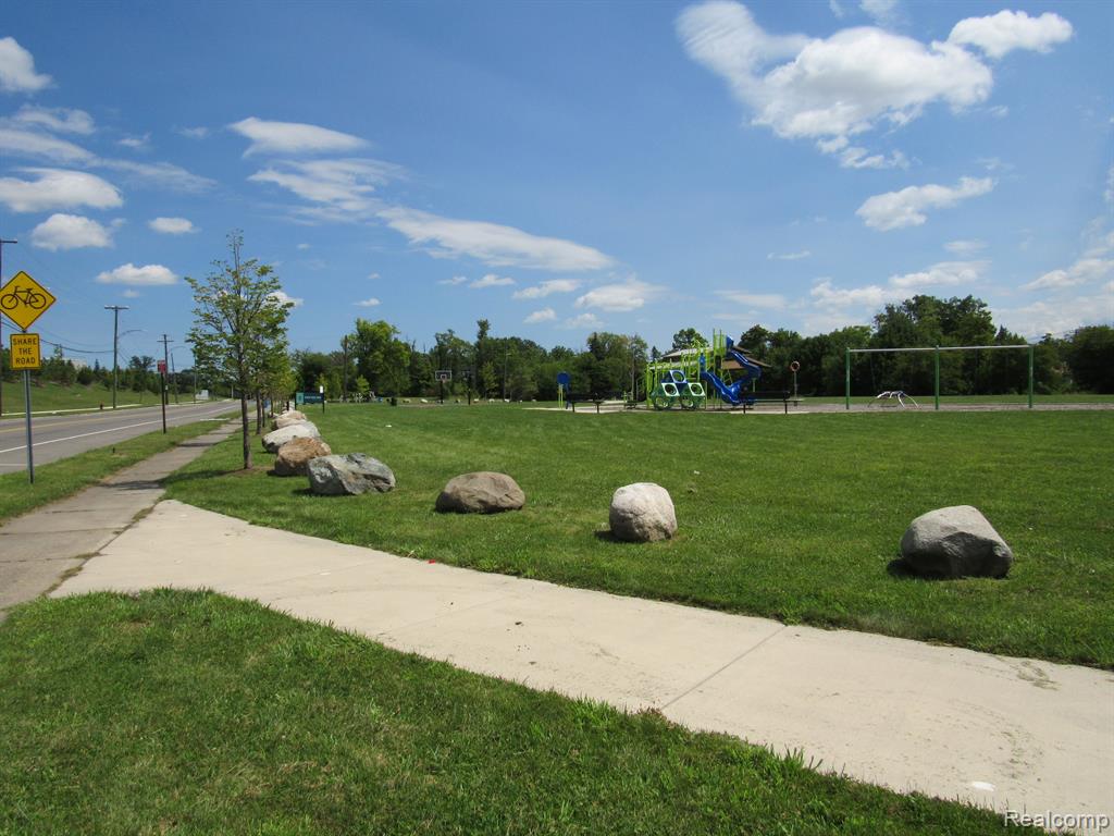 1051 Fernhill Street, Highland Park, MI 48203 — Photo 4