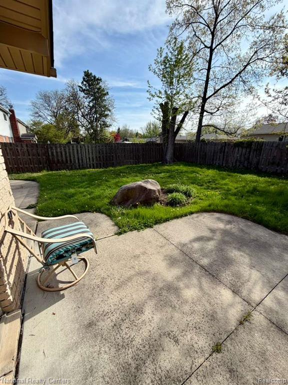 5739 Willow Creek Drive, Canton, MI 48187 — Photo 23