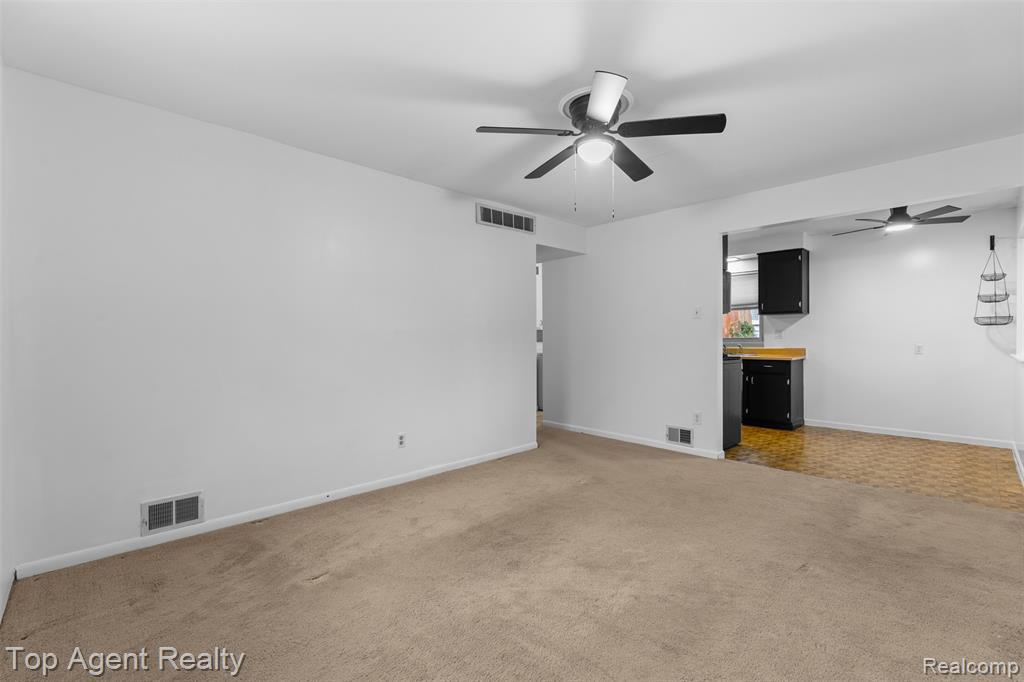 8026 Robert Street, Taylor, MI 48180 — Photo 7