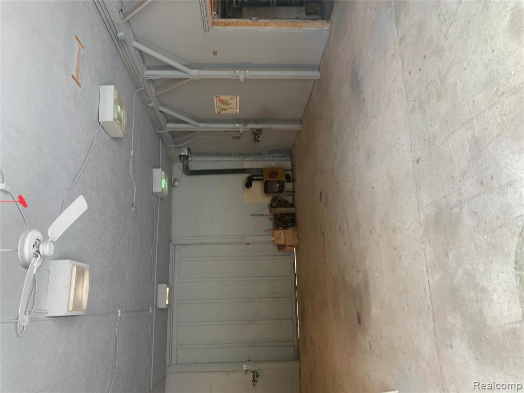 7038 E Coldwater Road, Davison, MI 48423 — Photo 39