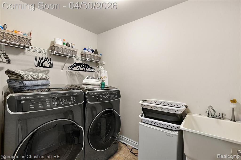 31035 Tremont Lane, Franklin, MI 48025 — Photo 40