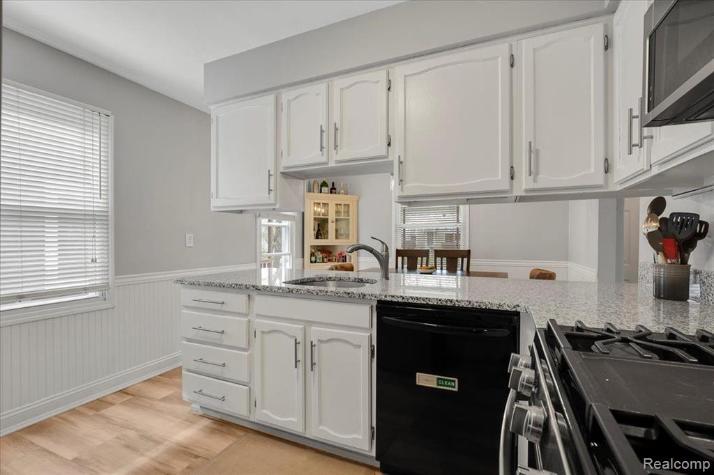 700 SILMAN Street, Ferndale, MI 48220 — Photo 9