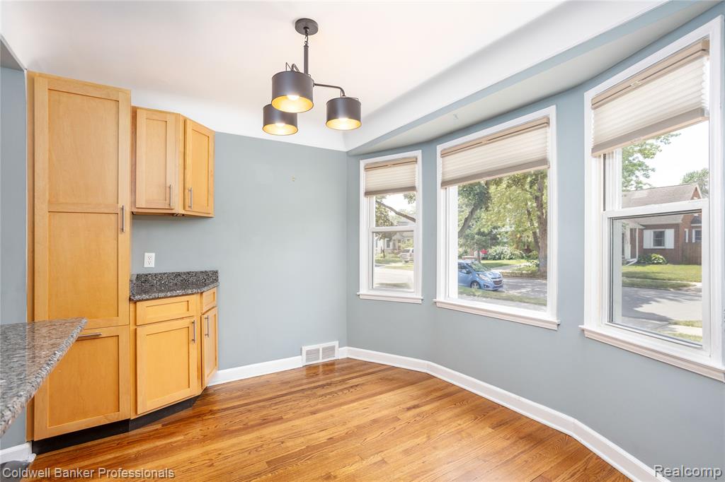 909 Hoffman Avenue, Royal Oak, MI 48067 — Photo 13