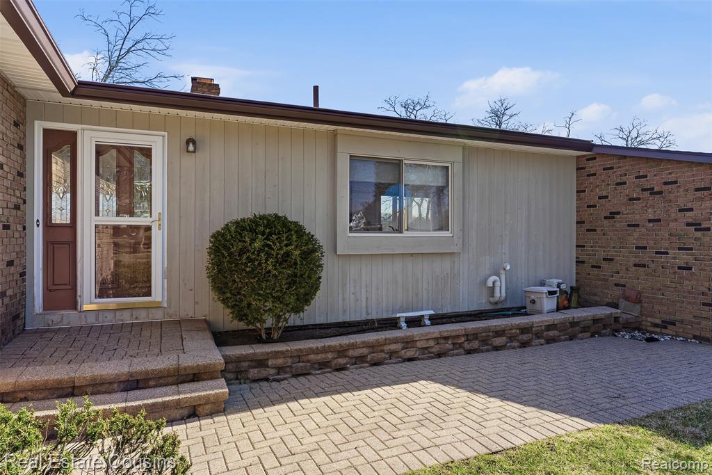 8028 Ore Knob Drive, Fenton, MI 48430 — Photo 4