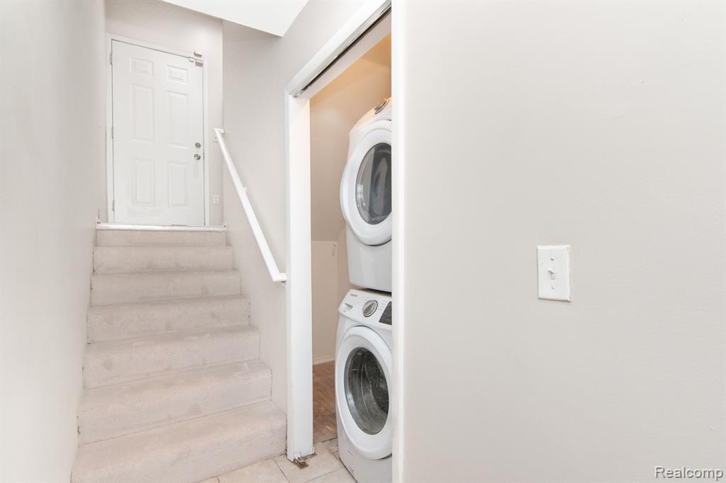 23250 POPLAR Drive, Southfield, MI 48075 — Photo 34