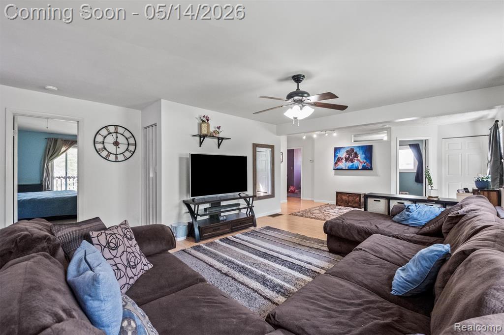 3469 Taylor Court, Auburn Hills, MI 48326 — Photo 5