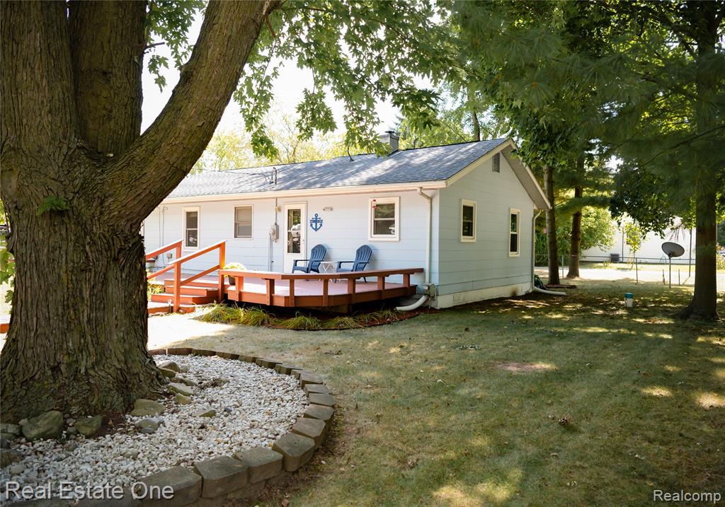 88 Longfellow Road, Whitmore Lake, MI 48189 — Photo 16