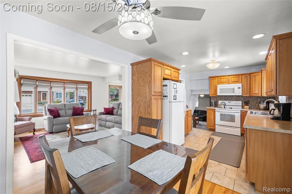 7822 Hillcrest Boulevard, Westland, MI — Photo 6