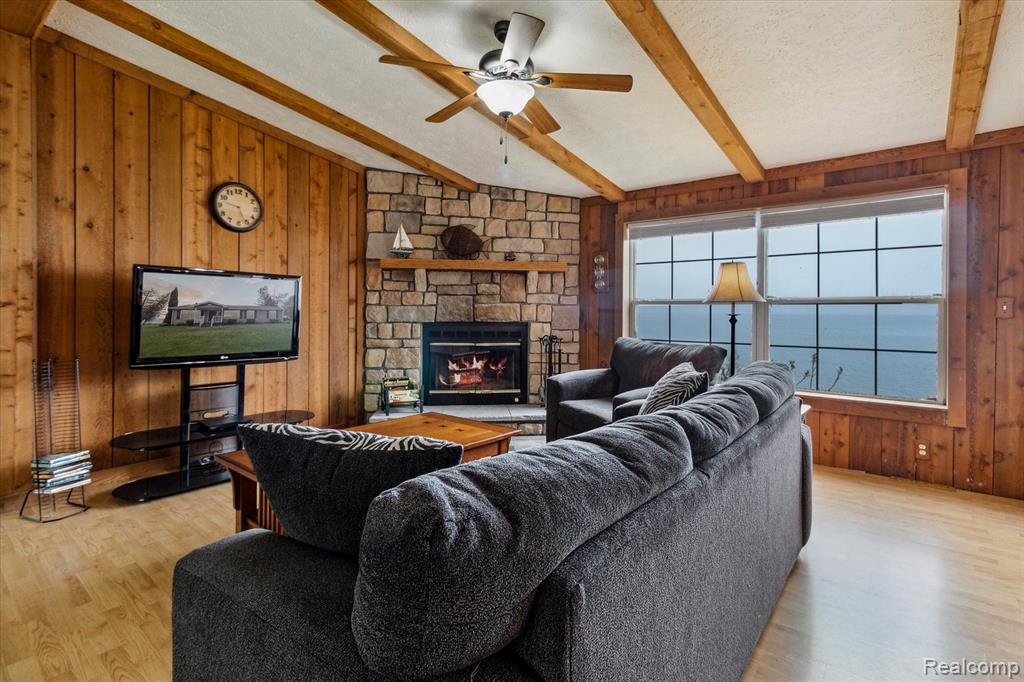 1515 LAKESIDE Drive, Harbor Beach, MI 48441 — Photo 10