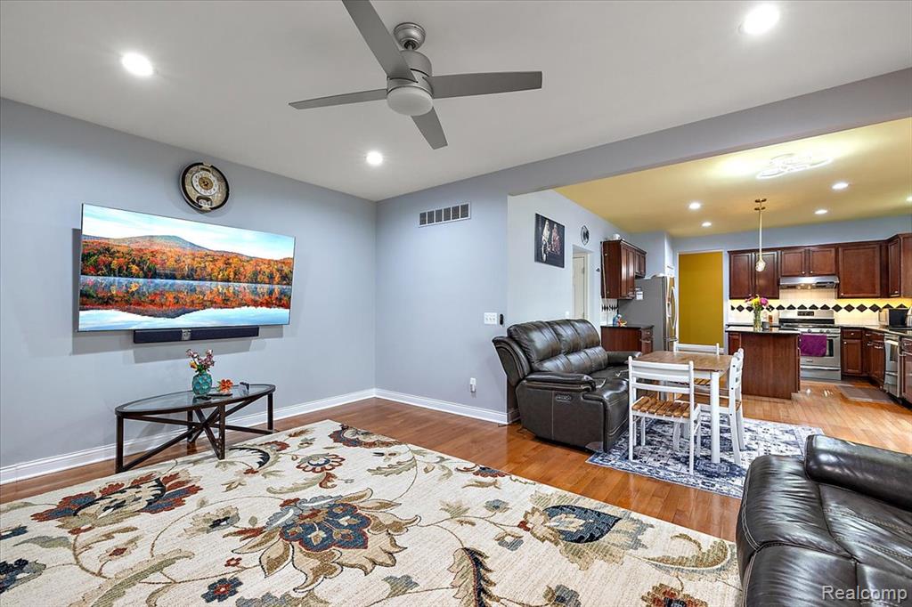 48 Starr Drive, Troy, MI 48083 — Photo 29