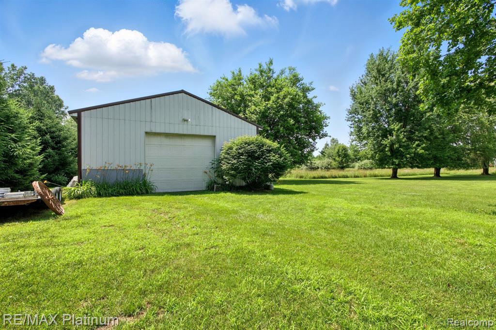 11077 Owosso Road, Fowlerville, MI 48836 — Photo 23