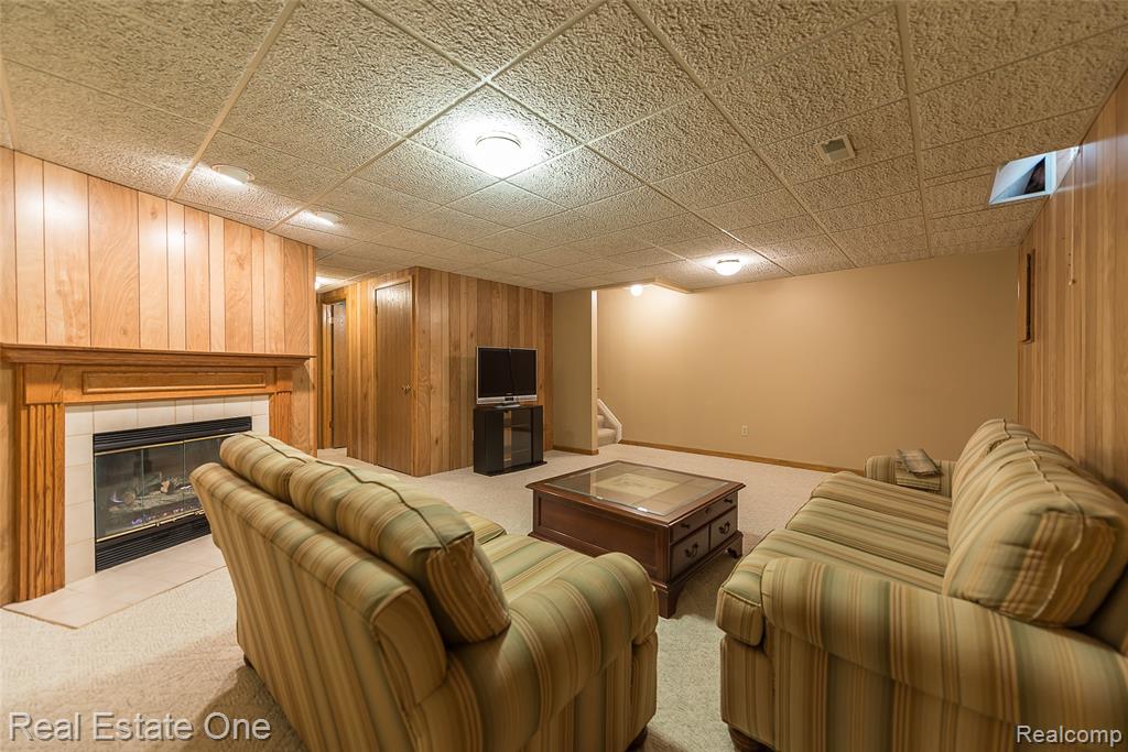 62622 RALEIGH CT, 4, South Lyon, MI 48178 — Photo 32