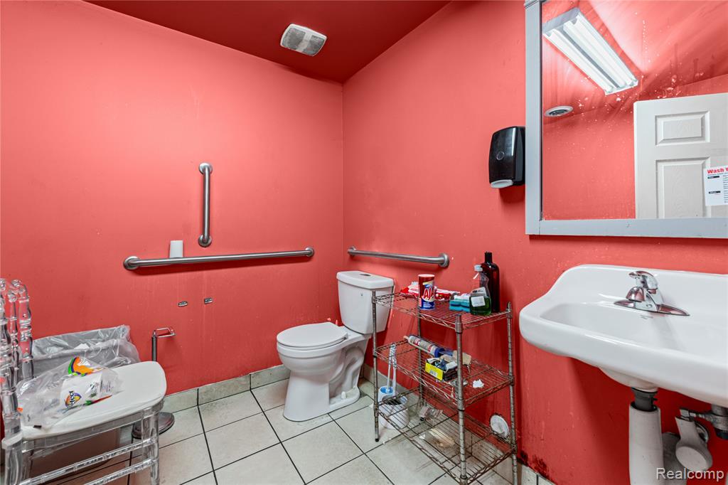 7512 9 Mile E, Macomb, MI 48091 — Photo 14